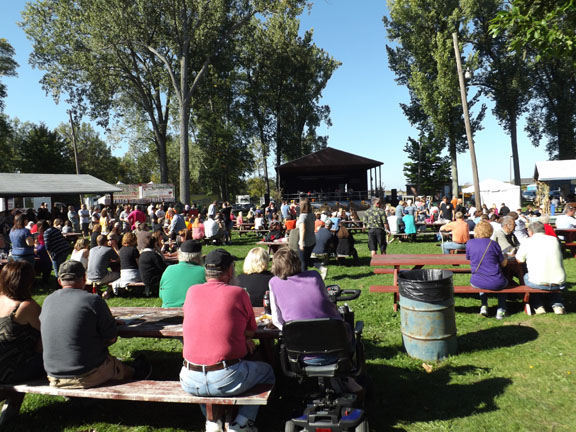 wine festival crowd photo
